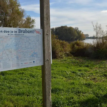 Picturesque In Drimmelen With Garden Hooge Zwaluwe