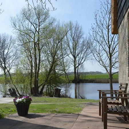 Picturesque In Drimmelen With Garden